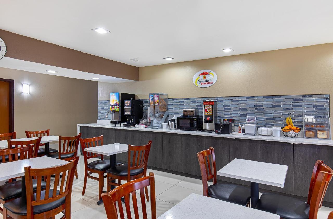 Super 8 By Wyndham Eddyville/Kuttawa Bagian luar foto